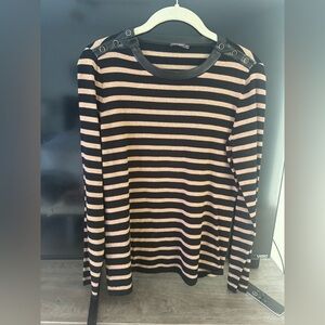 JMcLaughlin sweater. Worn one time. Size S.